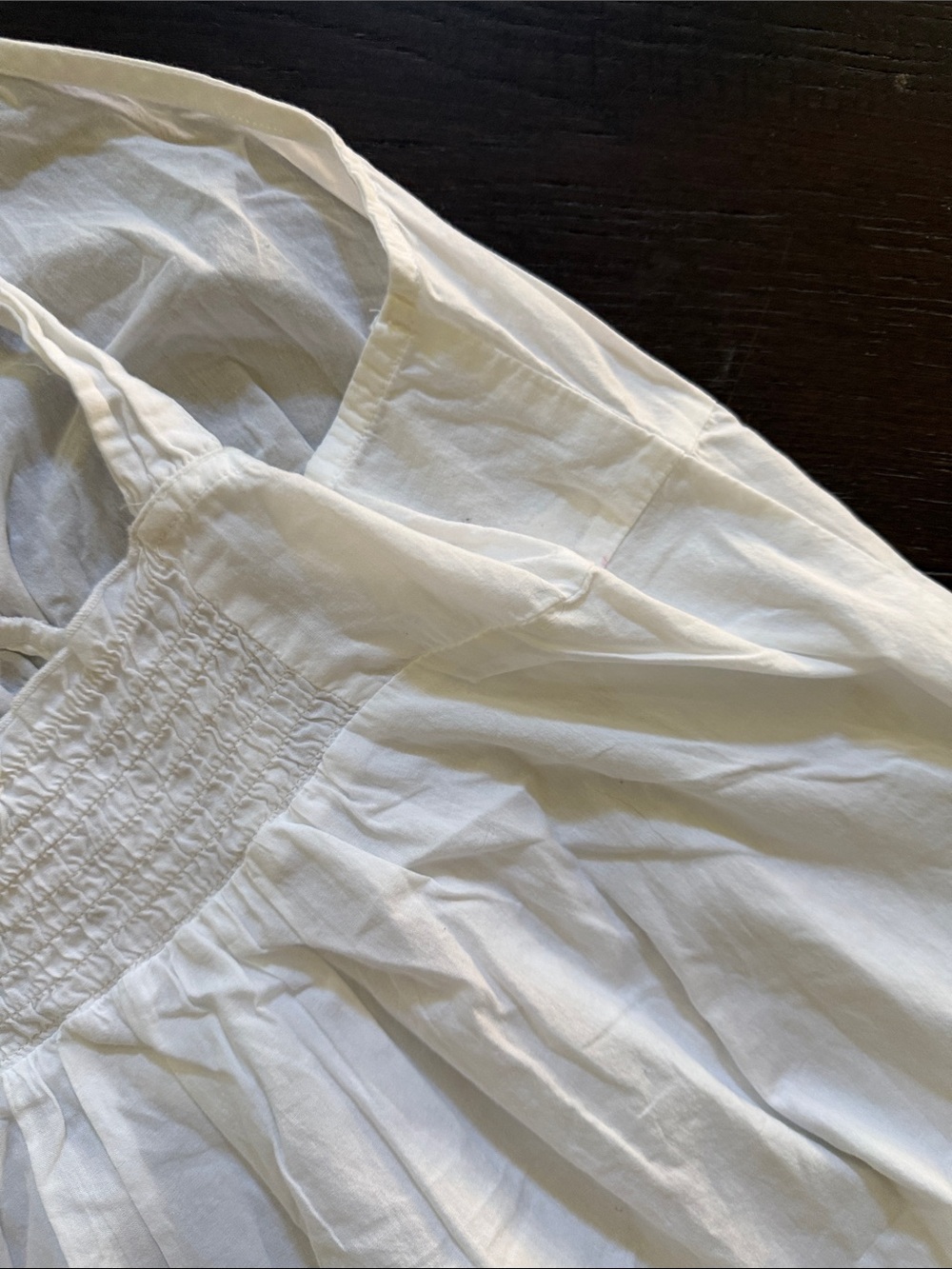 Gilligan & O'Malley White Smocked V-Neck nightgown 💯 %cotton - Picture 11 of 16